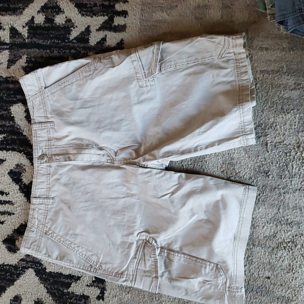 Men's Union Bay Cargo Shorts Cream